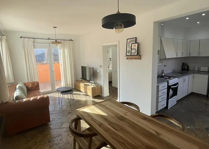 Depto En Lago Con Cochera Y Parrilla - 3 Ambientes - Tandil