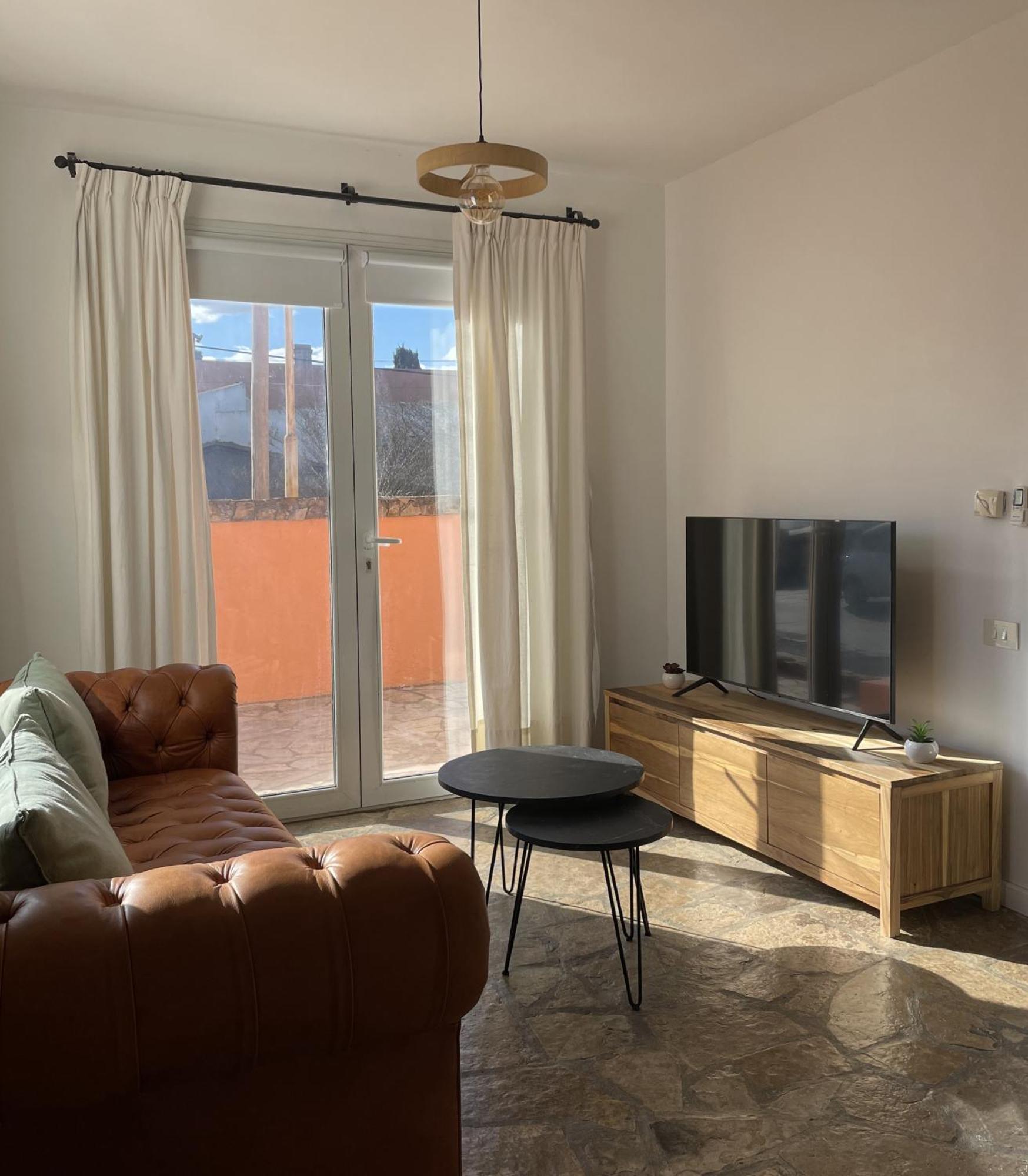 Depto En Con Cochera Y Parrilla - 3 Ambientes - Apartment *